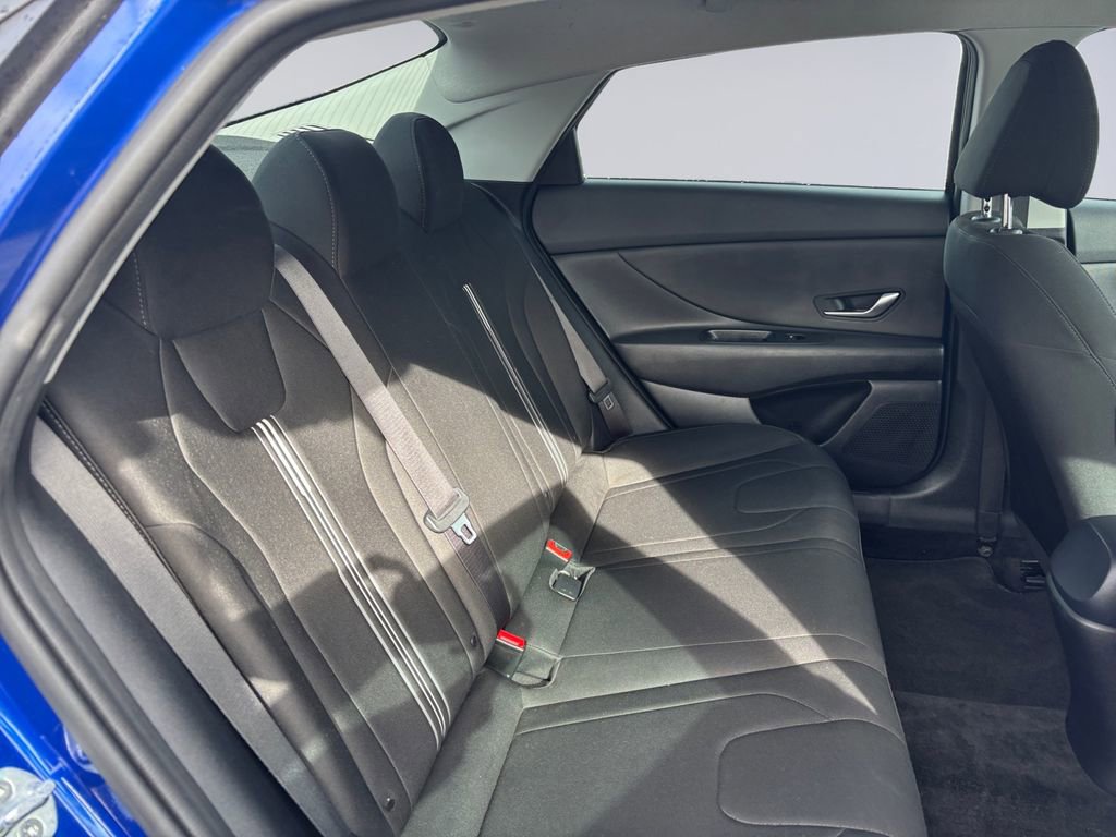 Used 2021 Hyundai Elantra SEL w/ Cargo Package image 19