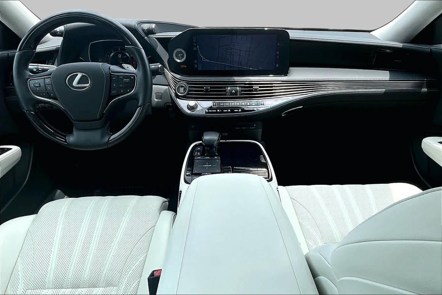 Used 2022 Lexus LS 500 w/ Interior Upgrade Package RWD image 16