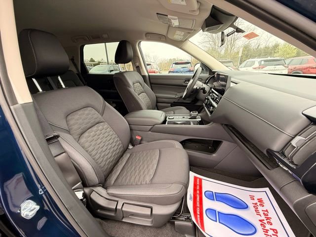 New 2026 Nissan Pathfinder SV image 19