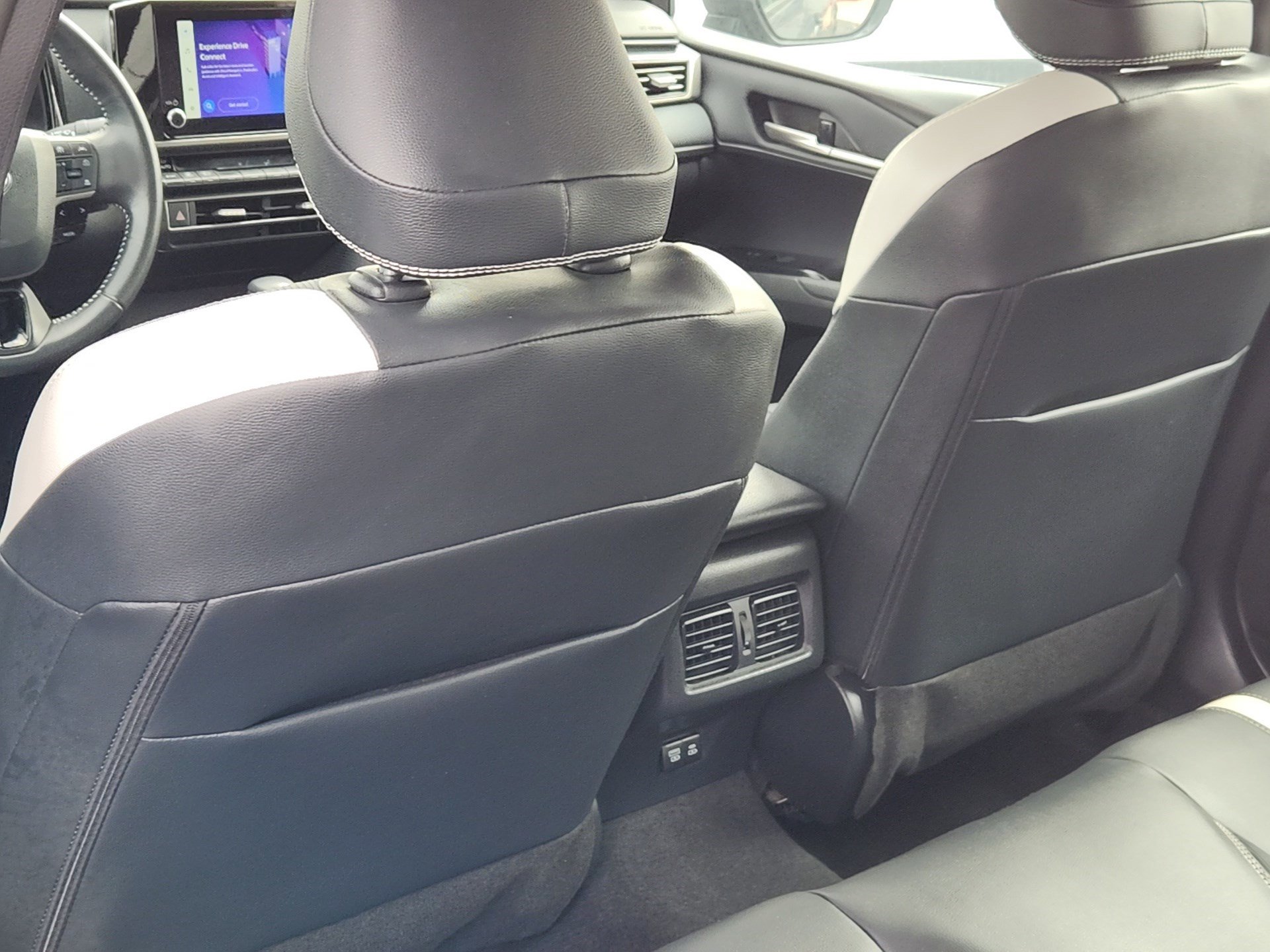 Certified 2025 Toyota Camry SE image 23