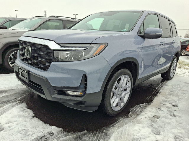 Used 2025 Honda Passport EX-L image 3