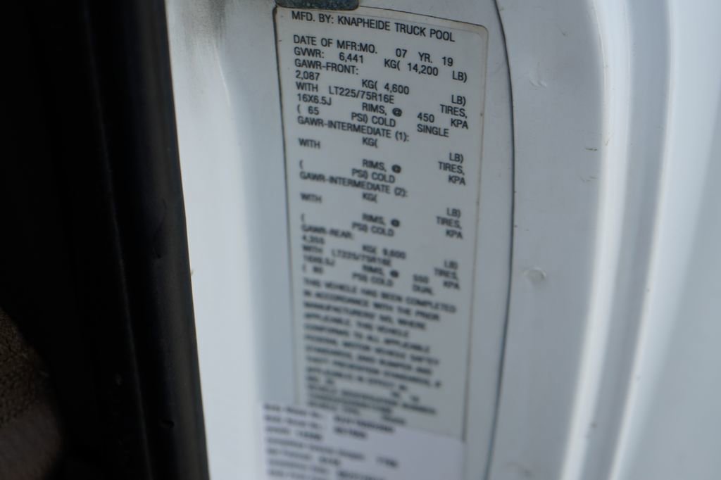 Used 2019 Chevrolet Express 4500 w/ Power Convenience Package RWD image 44