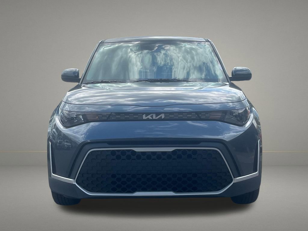 Used 2025 Kia Soul LX w/ LX Technology Package FWD image 9