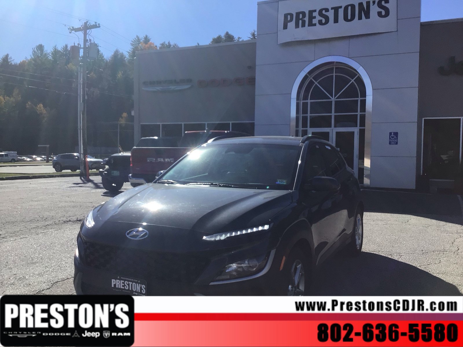 Used 2023 Hyundai Kona SEL AWD/4WD image 1