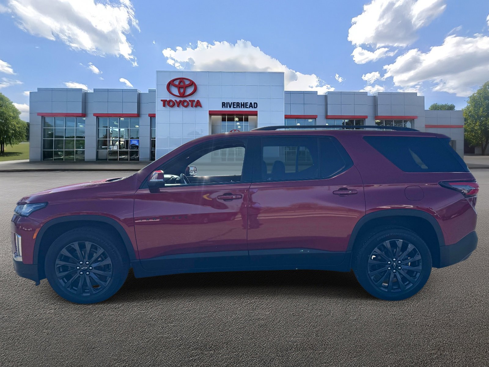 Used 2023 Chevrolet Traverse RS image 4