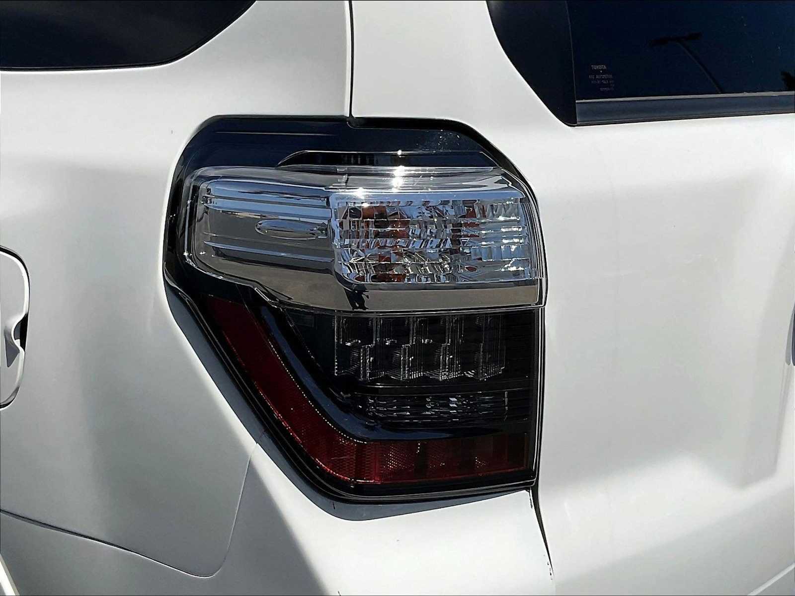 Used 2021 Toyota 4Runner TRD Off-Road Premium w/ Wilderness Package (TMS) AWD/4WD image 29
