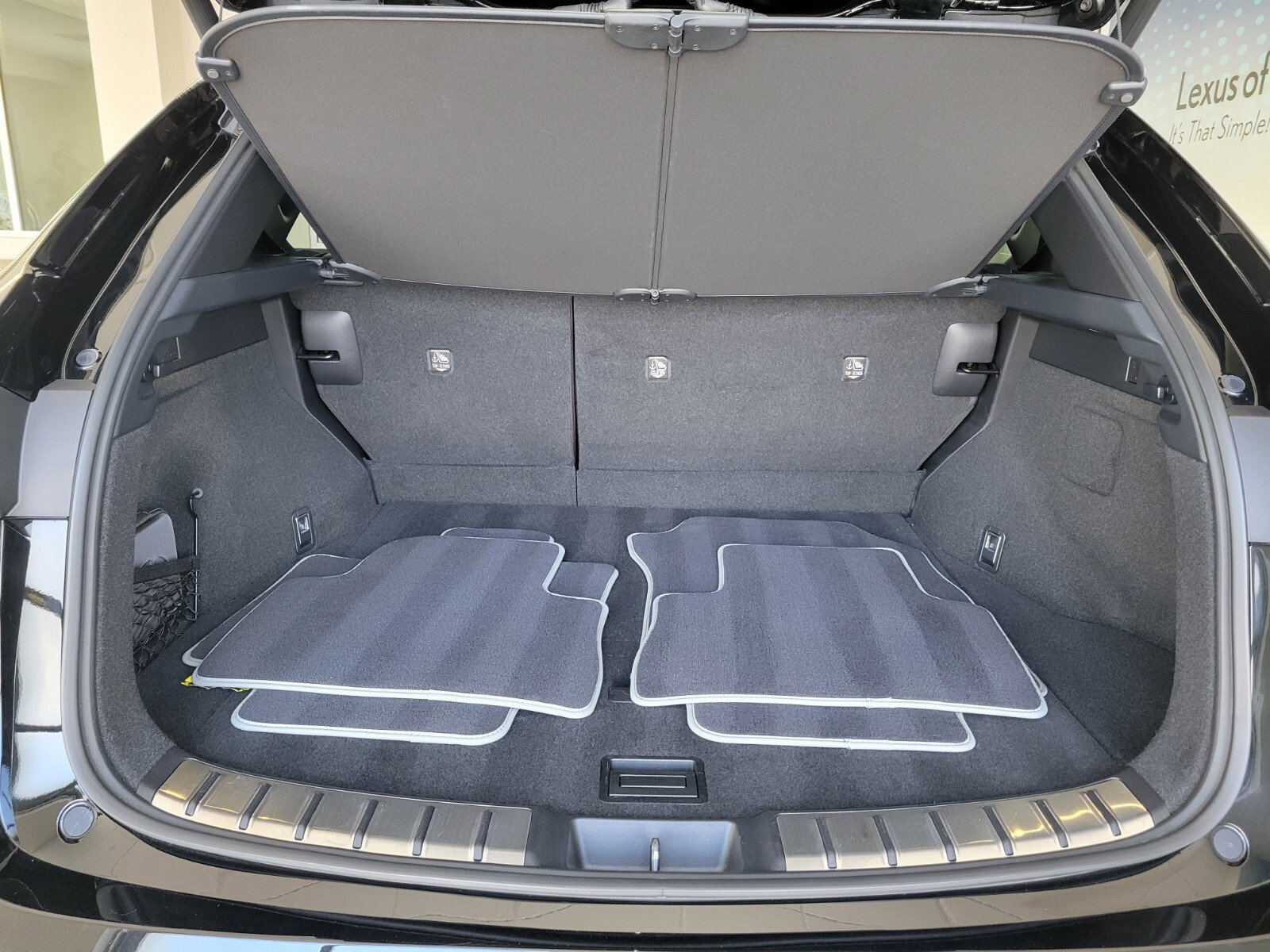 Used 2025 Lexus NX 450h+ F Sport w/ Towing Package (2000 Lbs) image 13