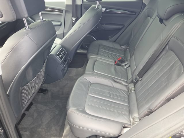 Used 2019 Audi Q5 2.0T Premium w/ Convenience Package AWD/4WD image 13