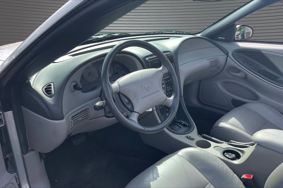 Used 2001 Ford Mustang GT Premium RWD image 17