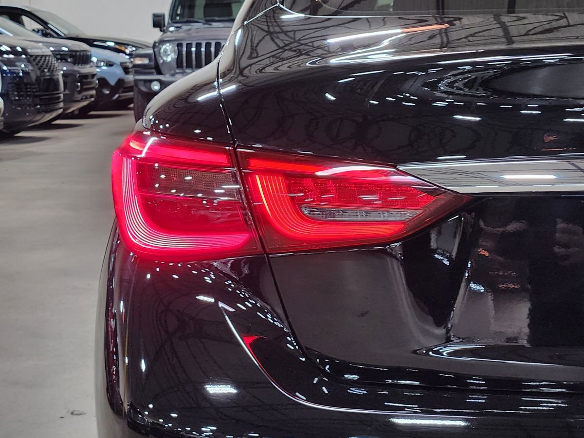 Used 2022 INFINITI Q50 Luxe w/ Cargo Package RWD image 20