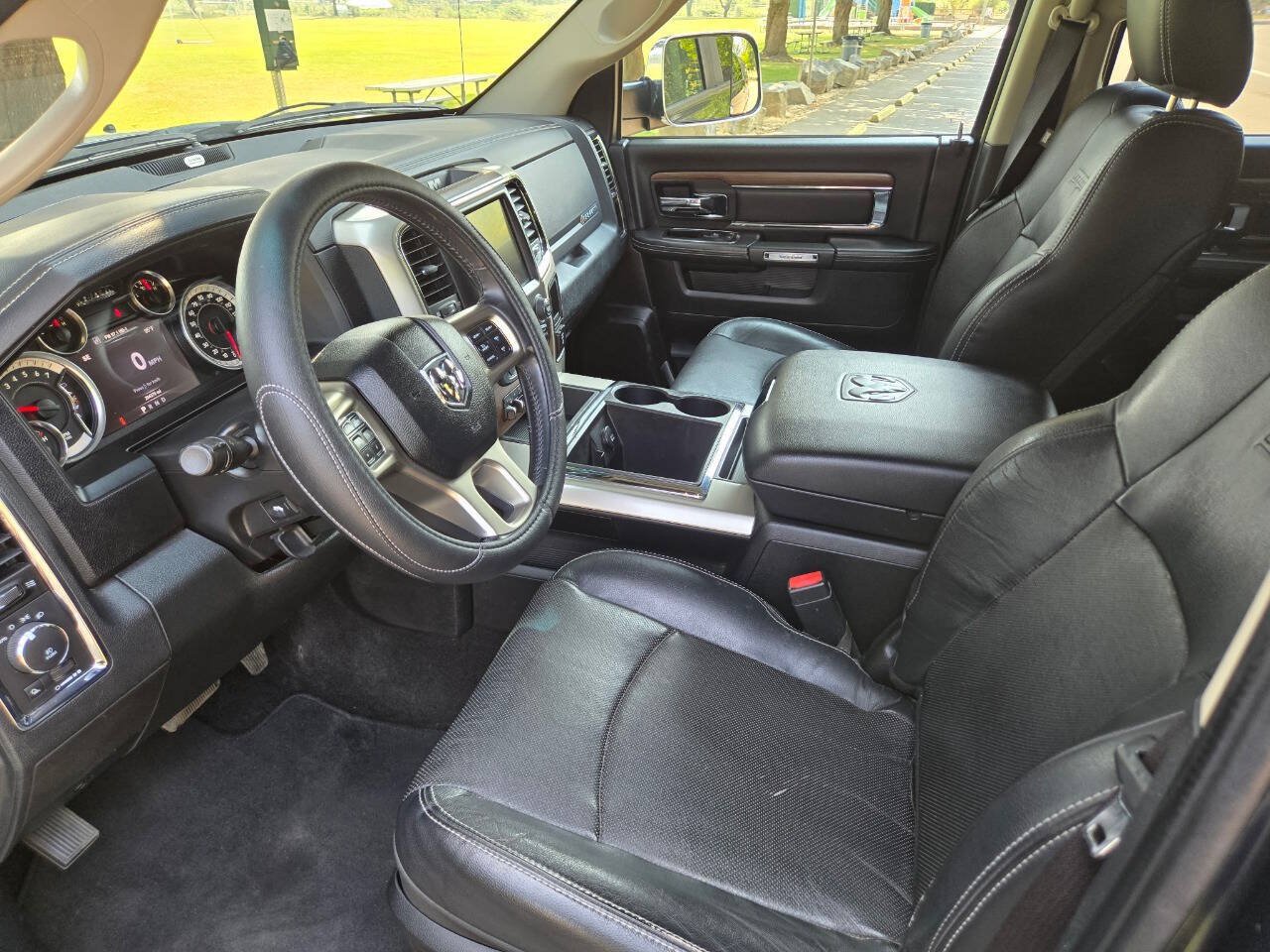 Used 2015 RAM 1500 Laramie w/ Convenience Group AWD/4WD image 16