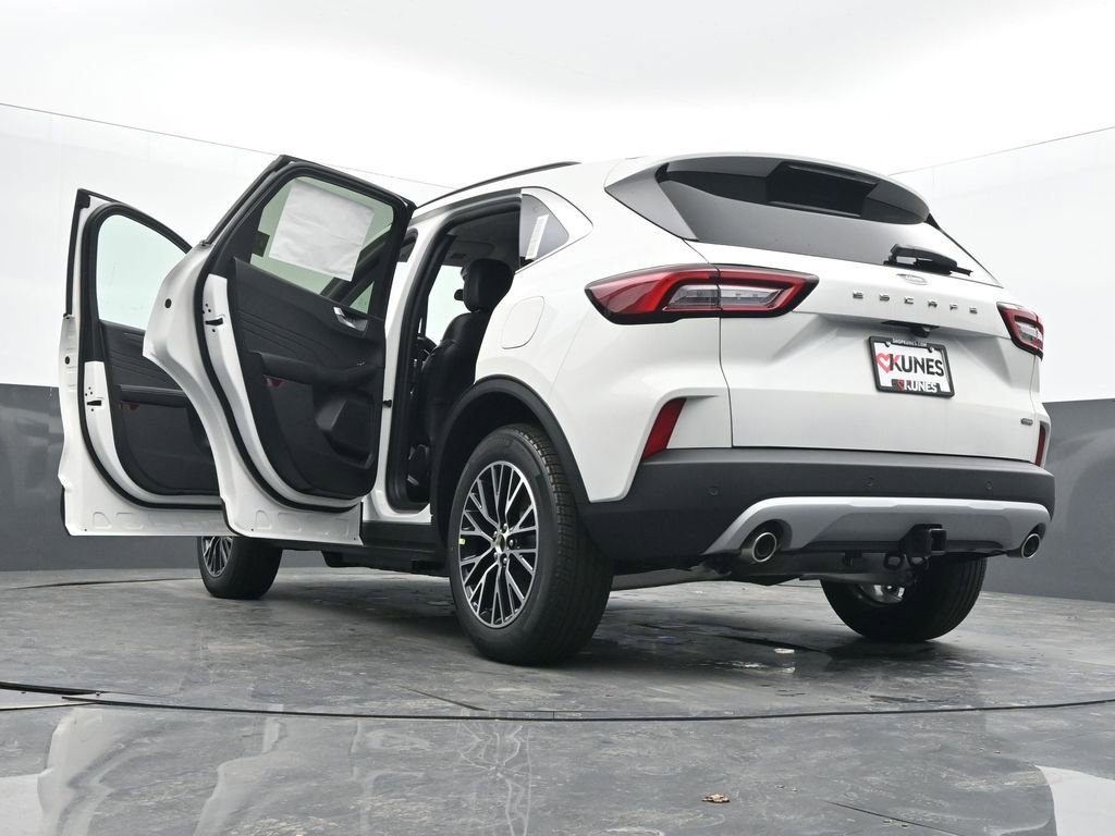 New 2026 Ford Escape SE w/ Class II Trailer Tow Package image 72