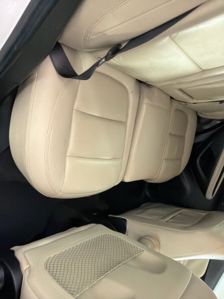 Used 2017 Buick Encore Essence w/ Experience Buick Package AWD/4WD image 19