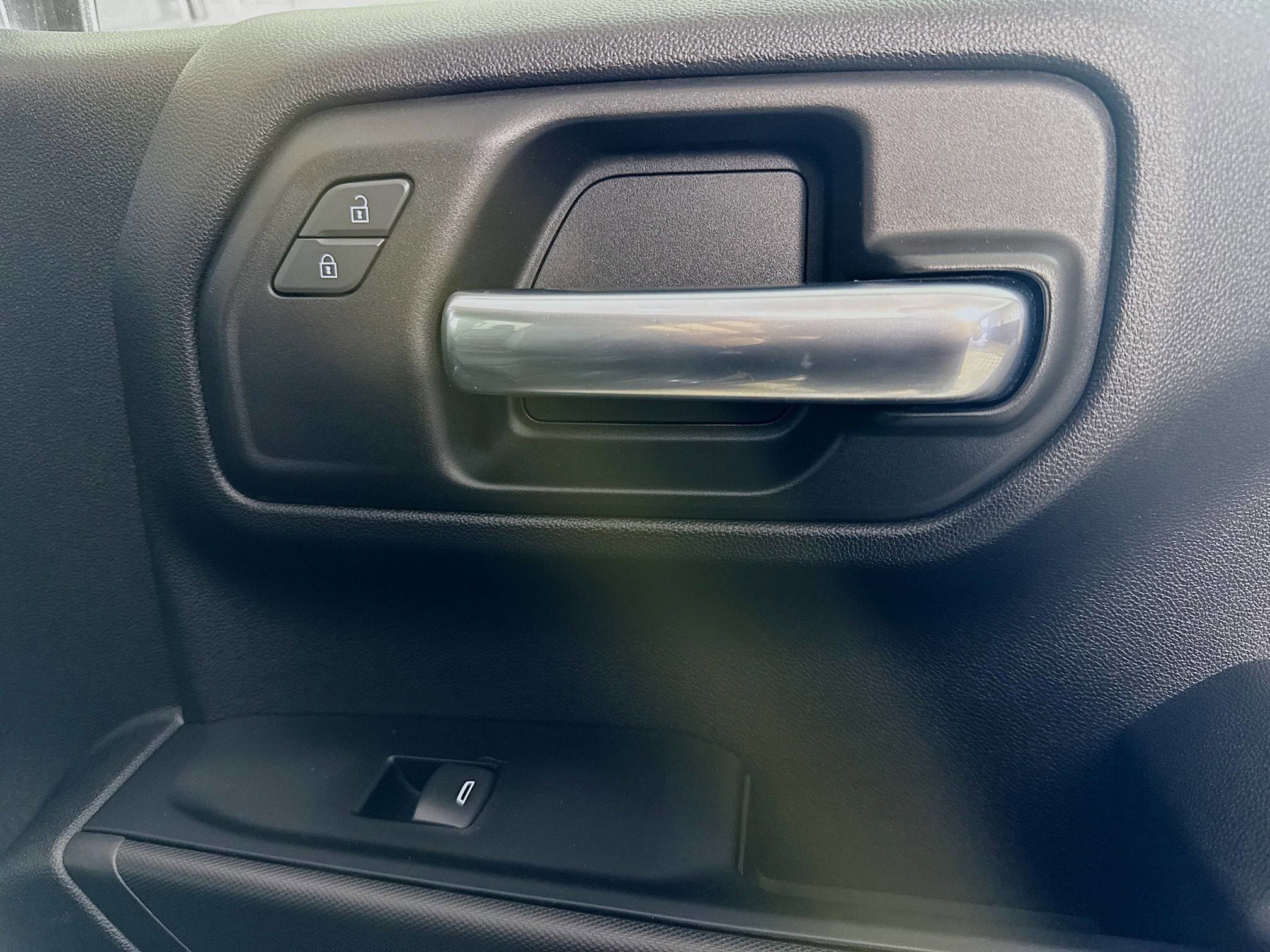 Used 2022 Chevrolet Silverado 1500 Custom Trail Boss w/ LPO, Dark Essentials Package image 31