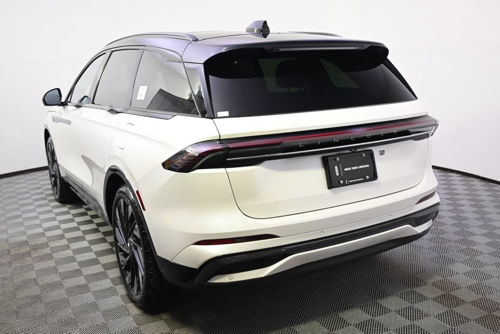 New 2026 Lincoln Nautilus Reserve w/ Jet Appearance Package AWD/4WD image 4