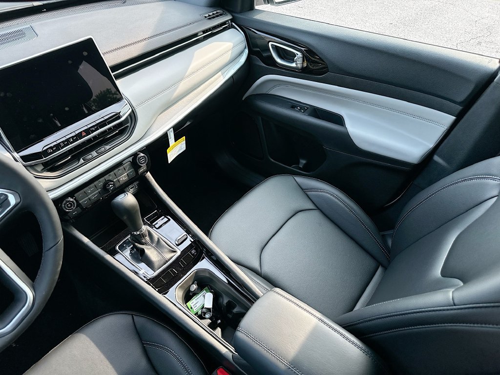 New 2026 Jeep Compass Limited AWD/4WD image 29