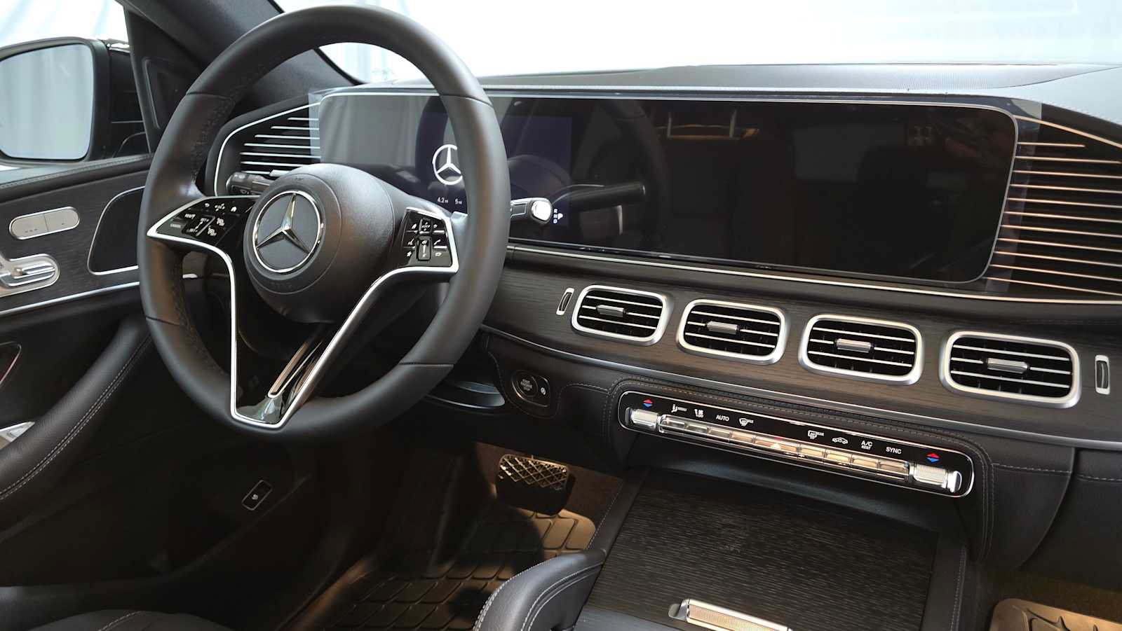 New 2026 Mercedes-Benz GLE 450 4MATIC Coupe image 11