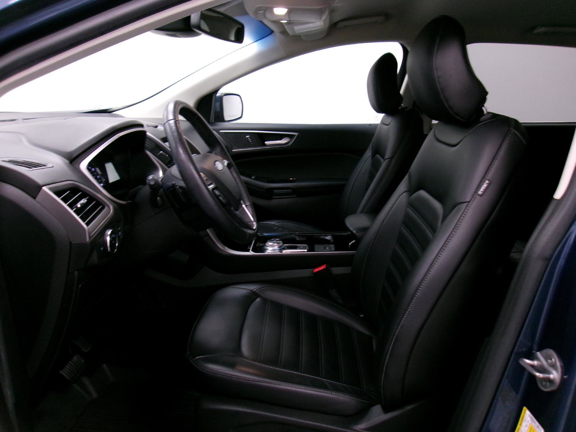 Used 2019 Ford Edge SEL w/ Equipment Group 201A image 9