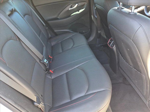 Used 2018 Hyundai Elantra GT Sport FWD image 18