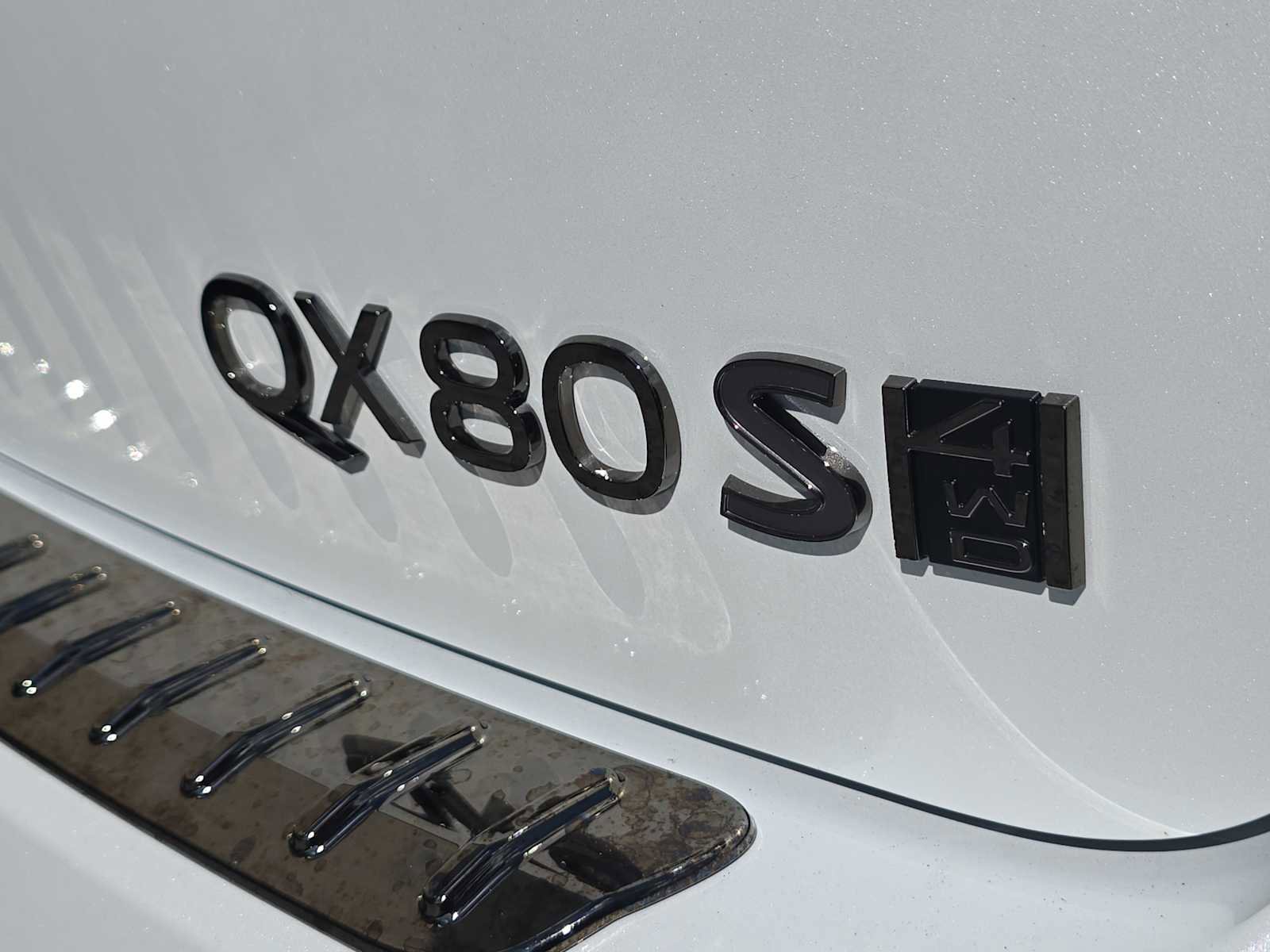 New 2026 INFINITI QX80 4WD w/ Sport Exterior Package image 6