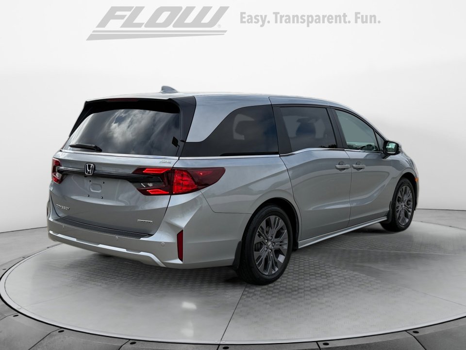 Certified 2025 Honda Odyssey Touring image 9