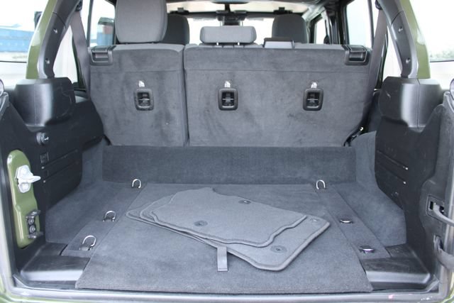 Used 2024 Jeep Wrangler Unlimited Sahara AWD/4WD image 44