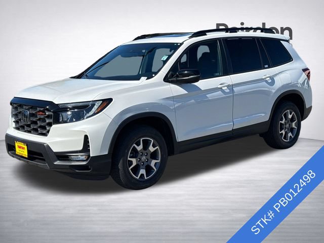 Used 2023 Honda Passport TrailSport image 3