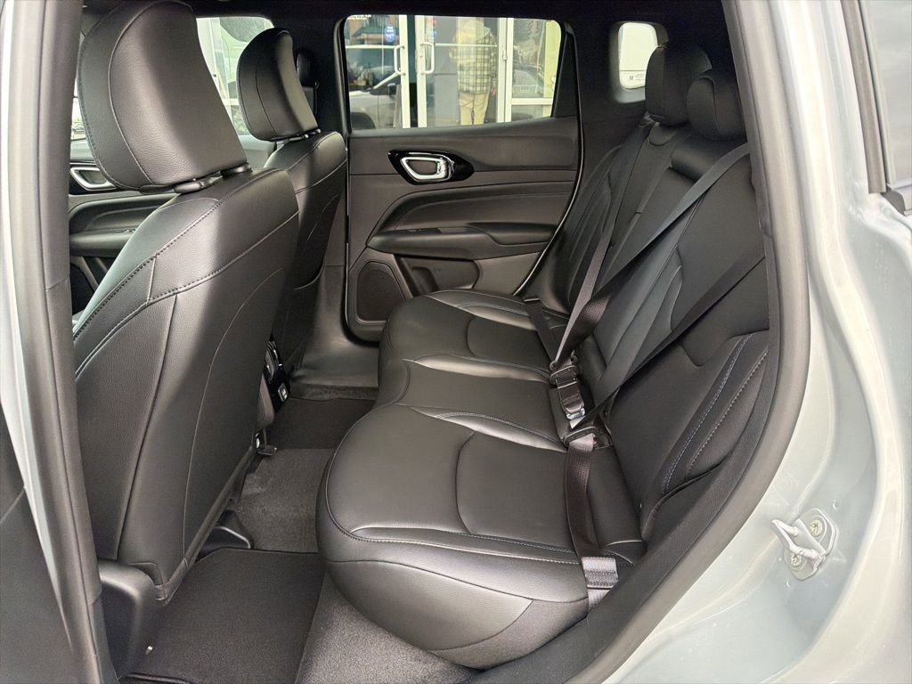 New 2026 Jeep Compass Limited image 25