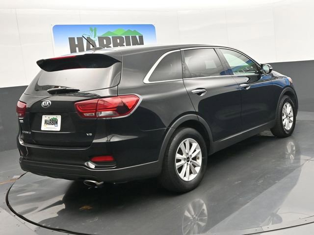 Used 2020 Kia Sorento LX image 5