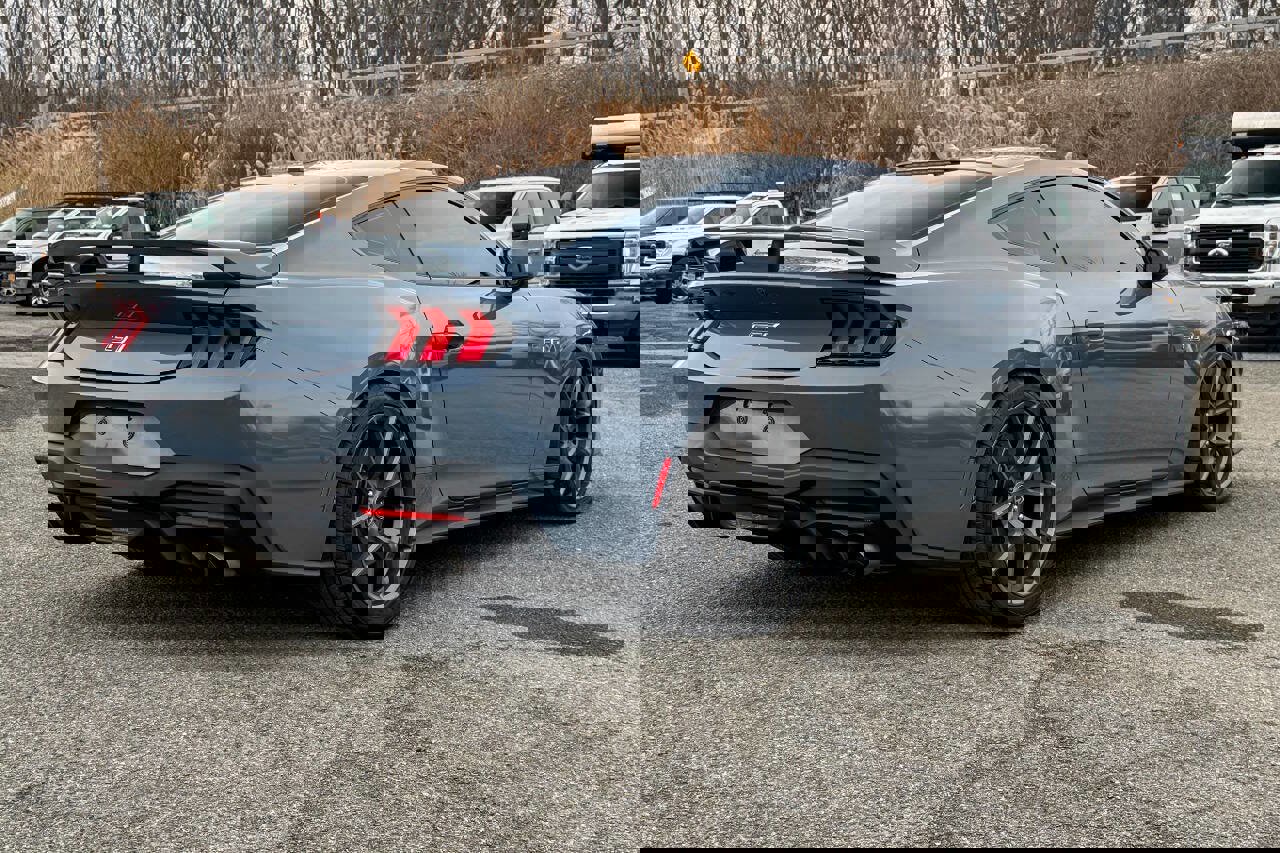 Used 2024 Ford Mustang GT image 3