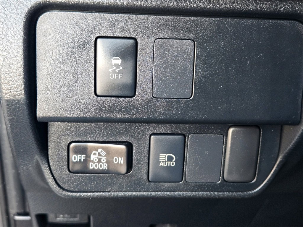 Used 2021 Toyota Tacoma SR w/ SR Convenience Package image 23