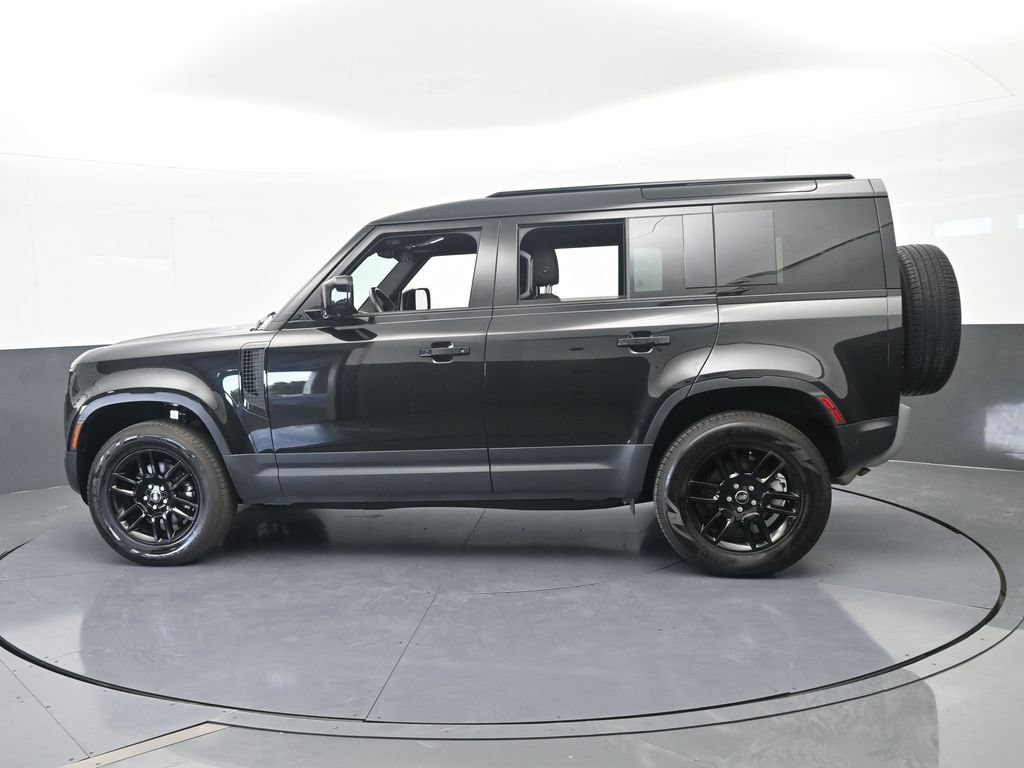 Used 2025 Land Rover Defender 110 S AWD/4WD image 3