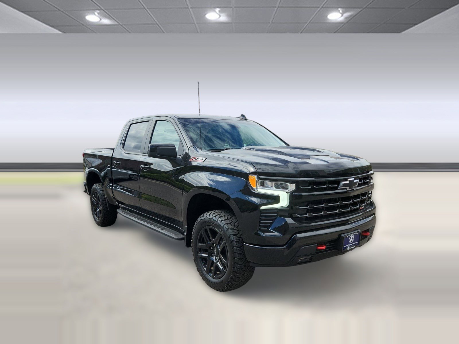 Used 2025 Chevrolet Silverado 1500 LT Trail Boss w/ Convenience Package II AWD/4WD image 7