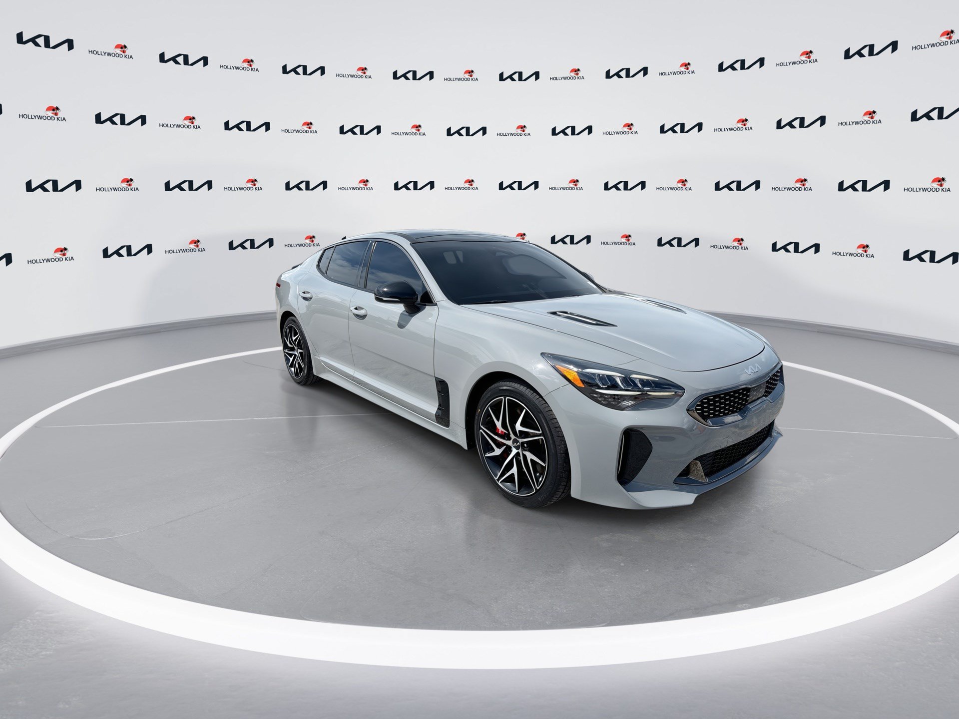 Used 2023 Kia Stinger GT-Line w/ Sun & Sound Package RWD image 2