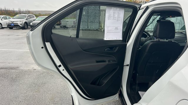 Certified 2022 Chevrolet Equinox RS w/ LPO, Floor Liner Package image 36