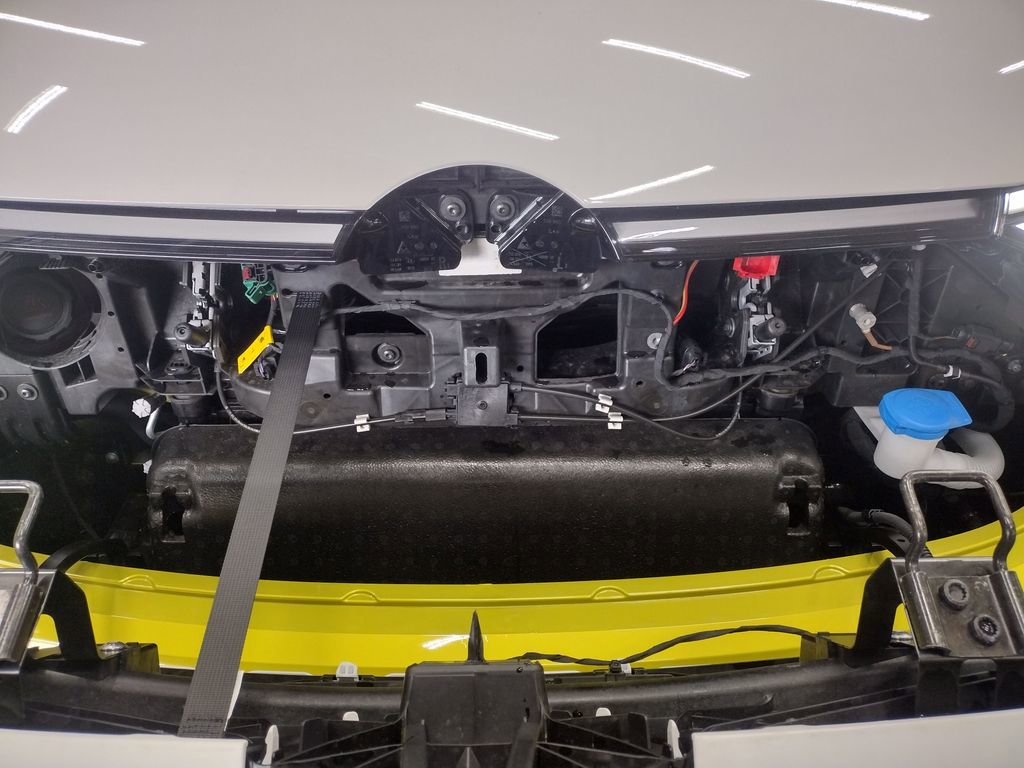 New 2025 Volkswagen ID. Buzz 1st Edition image 8