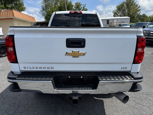 Used 2018 Chevrolet Silverado 3500 LTZ image 3