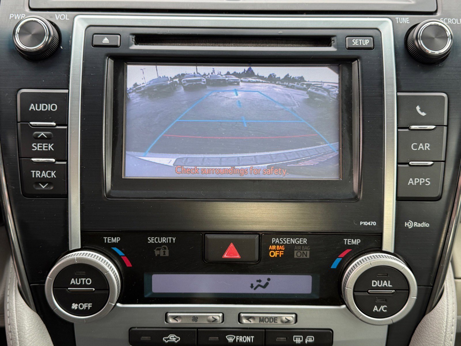 Used 2013 Toyota Camry XLE w/ Leather Pkg image 30