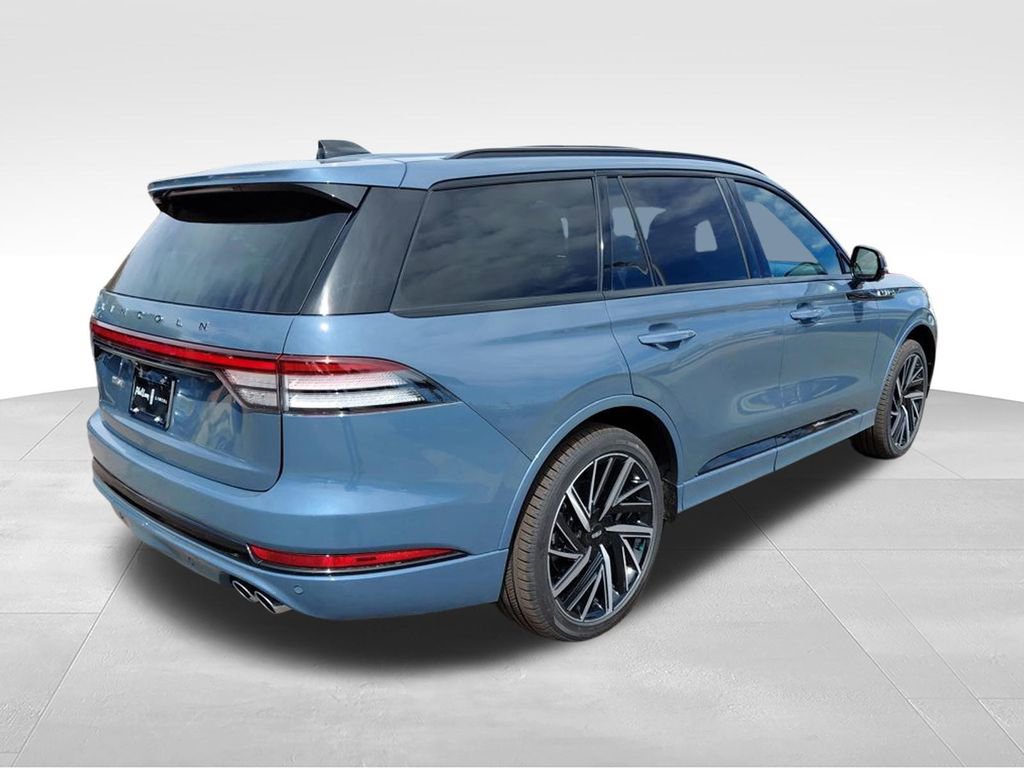 New 2026 Lincoln Aviator Black Label w/ Jet Appearance Package AWD/4WD image 9