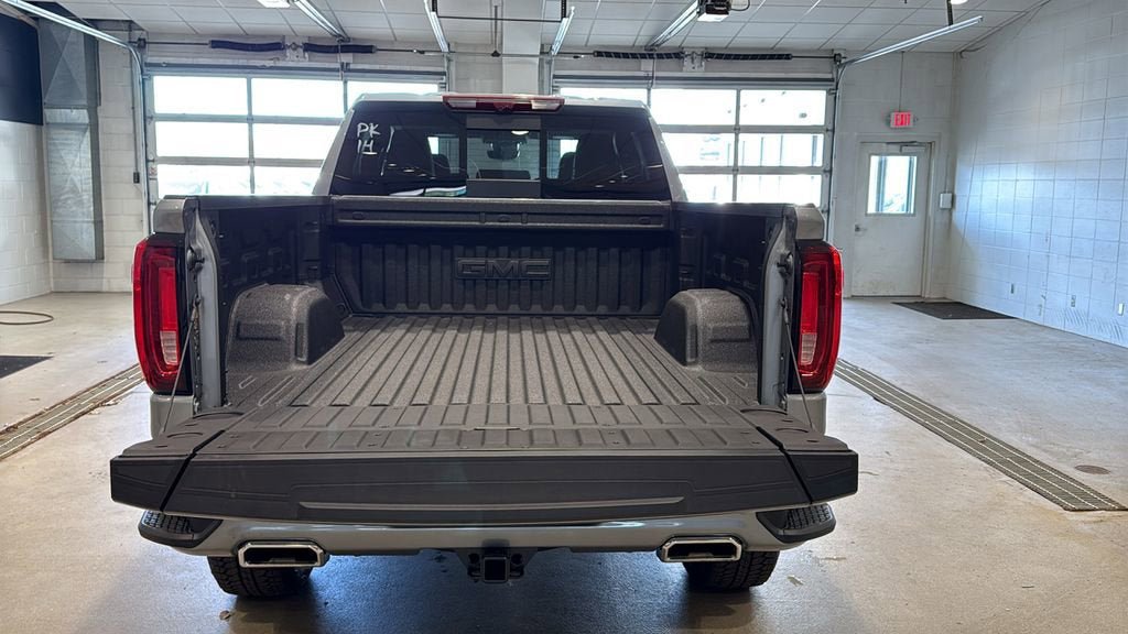 New 2026 GMC Sierra 1500 AT4 w/ AT4 Premium Package AWD/4WD image 17
