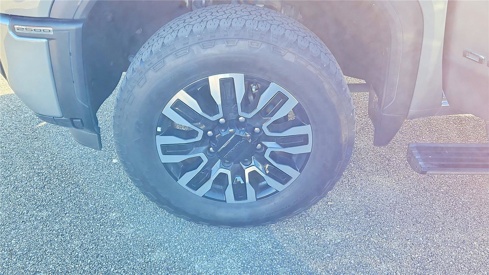 Used 2024 GMC Sierra 2500 Denali Ultimate image 30