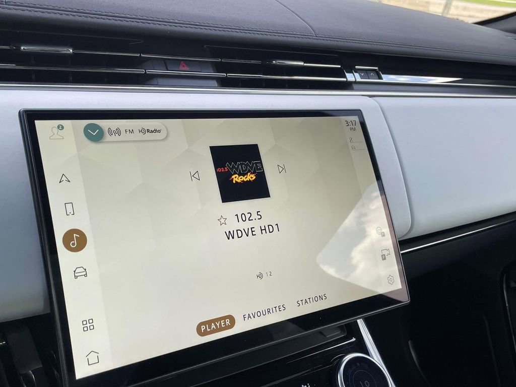 Used 2023 Land Rover Range Rover Sport SE Dynamic image 24