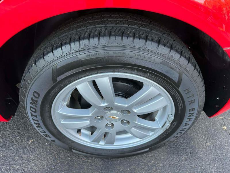 Used 2012 Chevrolet Sonic LT FWD image 21