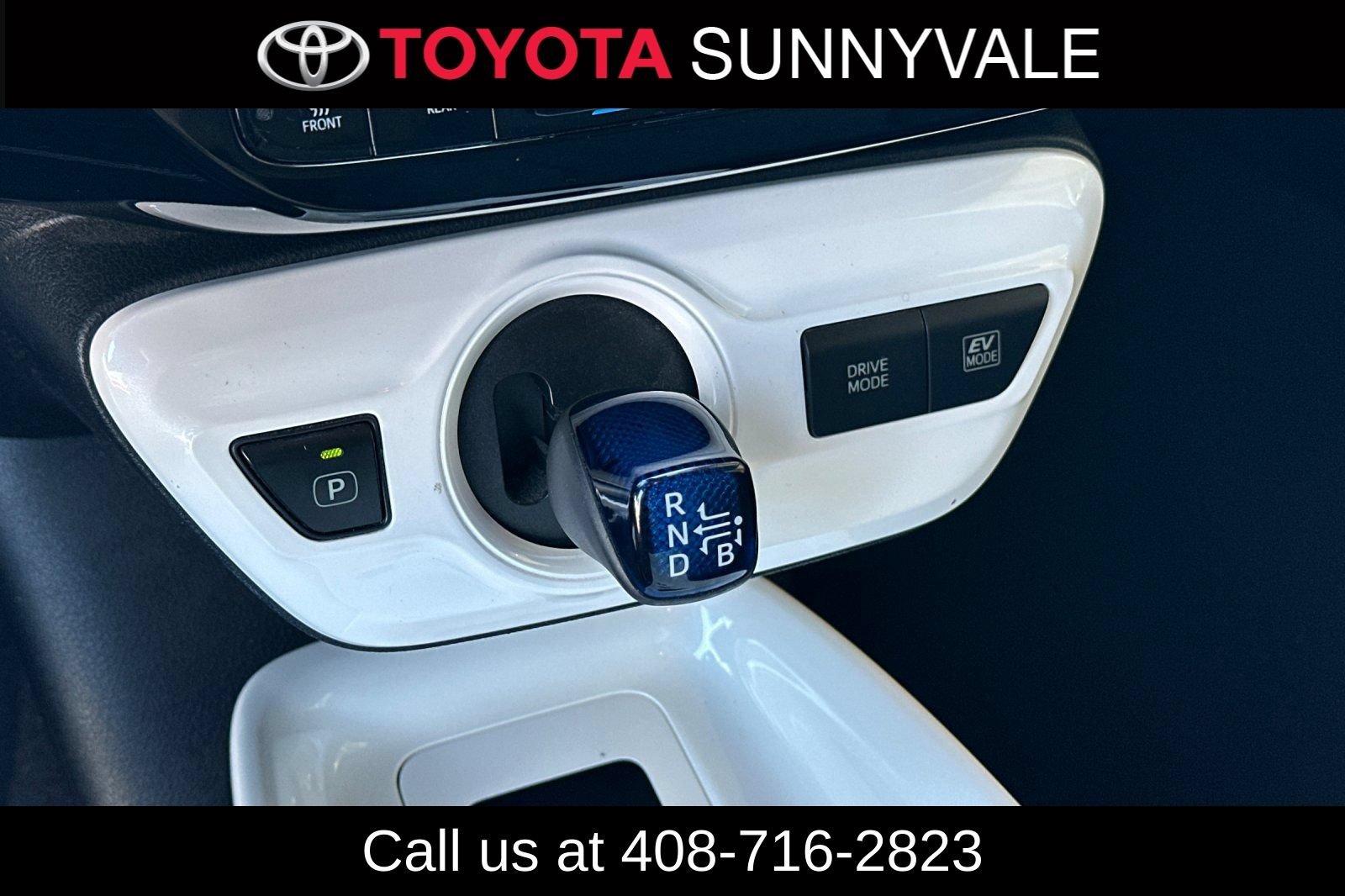 Used 2016 Toyota Prius Three Touring FWD image 25