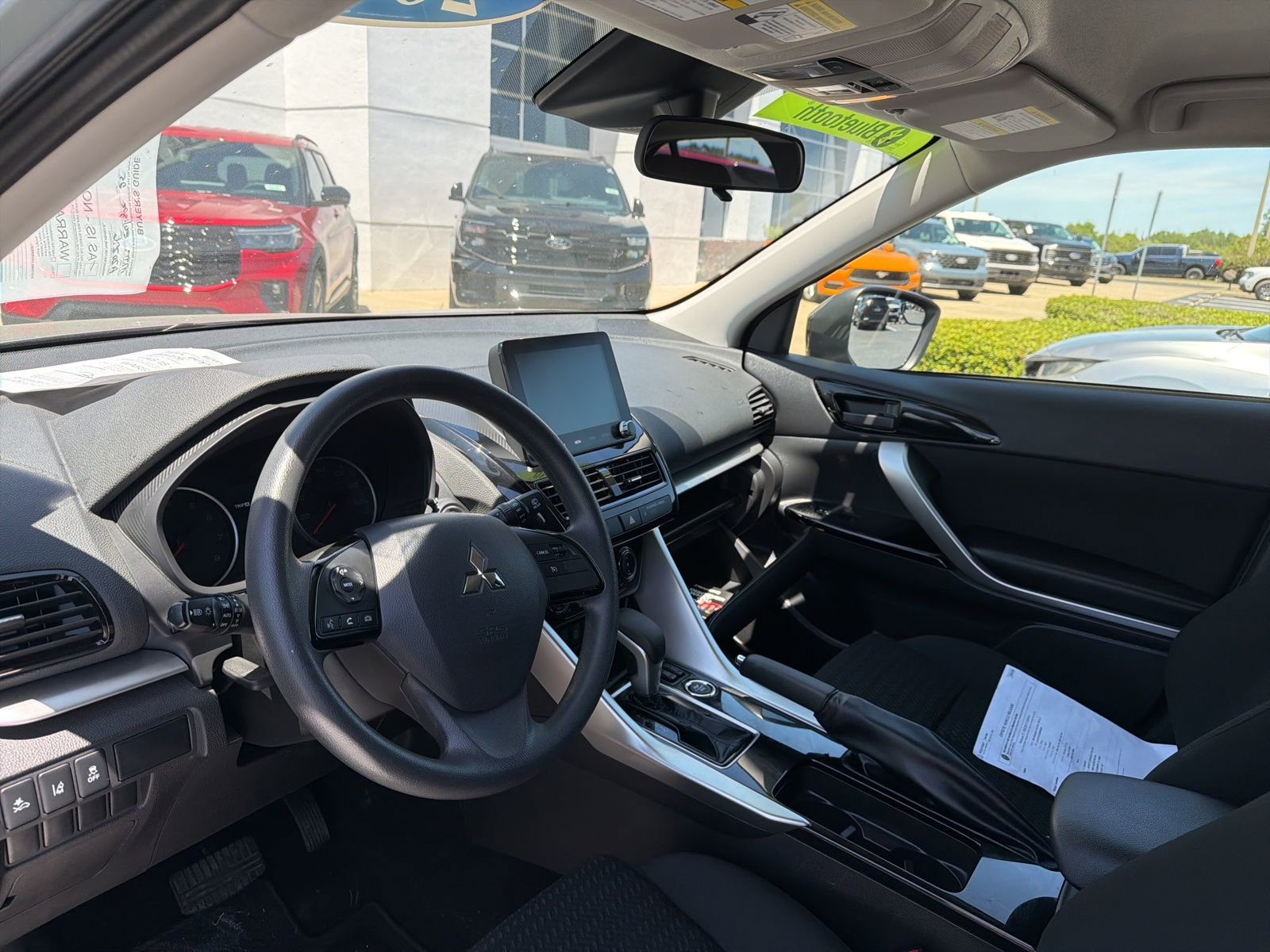 Used 2025 Mitsubishi Eclipse Cross LE image 16