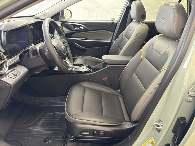 Certified 2025 Chevrolet Trax ACTIV w/ Sunroof Package image 10