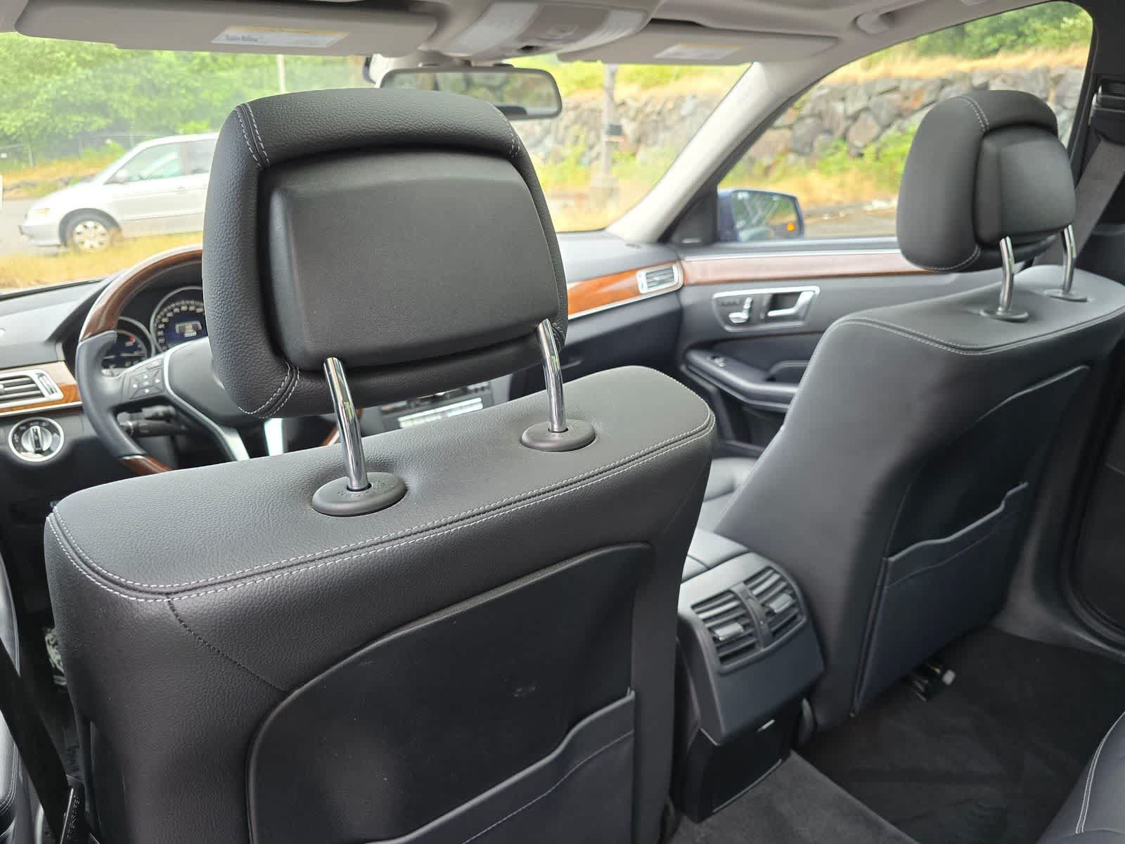 Used 2014 Mercedes-Benz E 350 4MATIC Sedan image 10