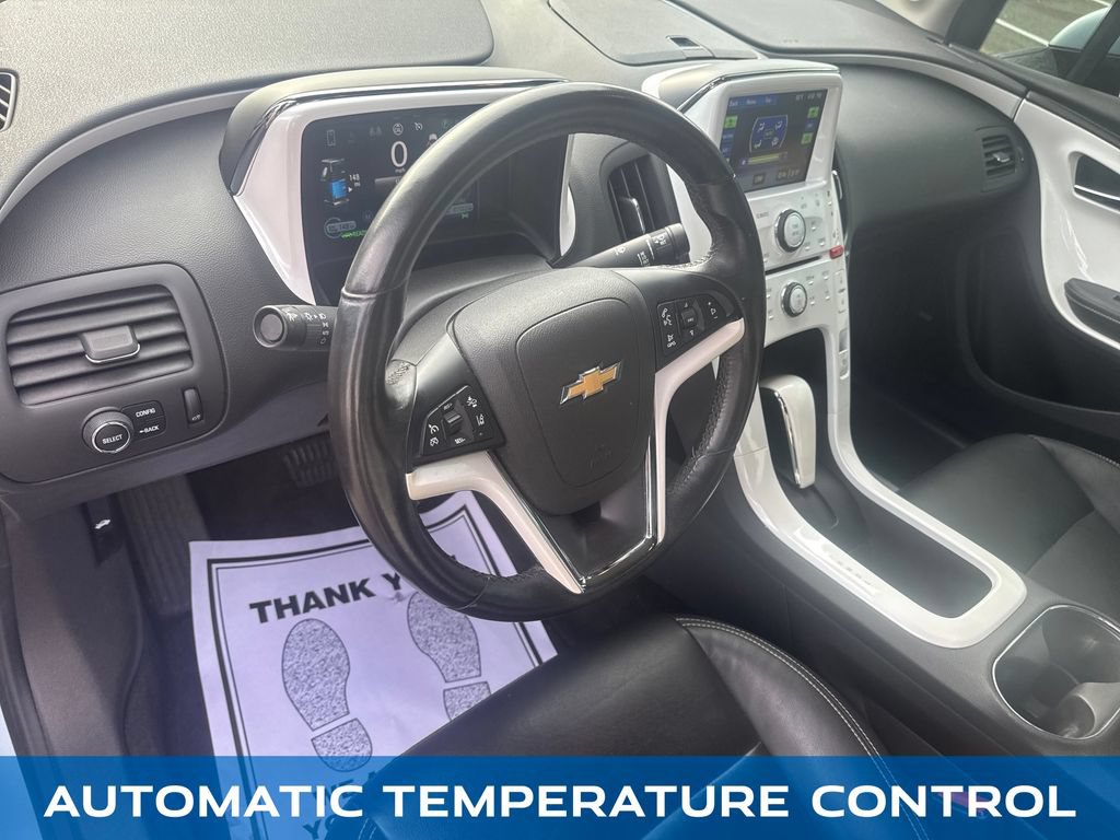 Used 2013 Chevrolet Volt Premium w/ Premium Trim Package FWD image 13