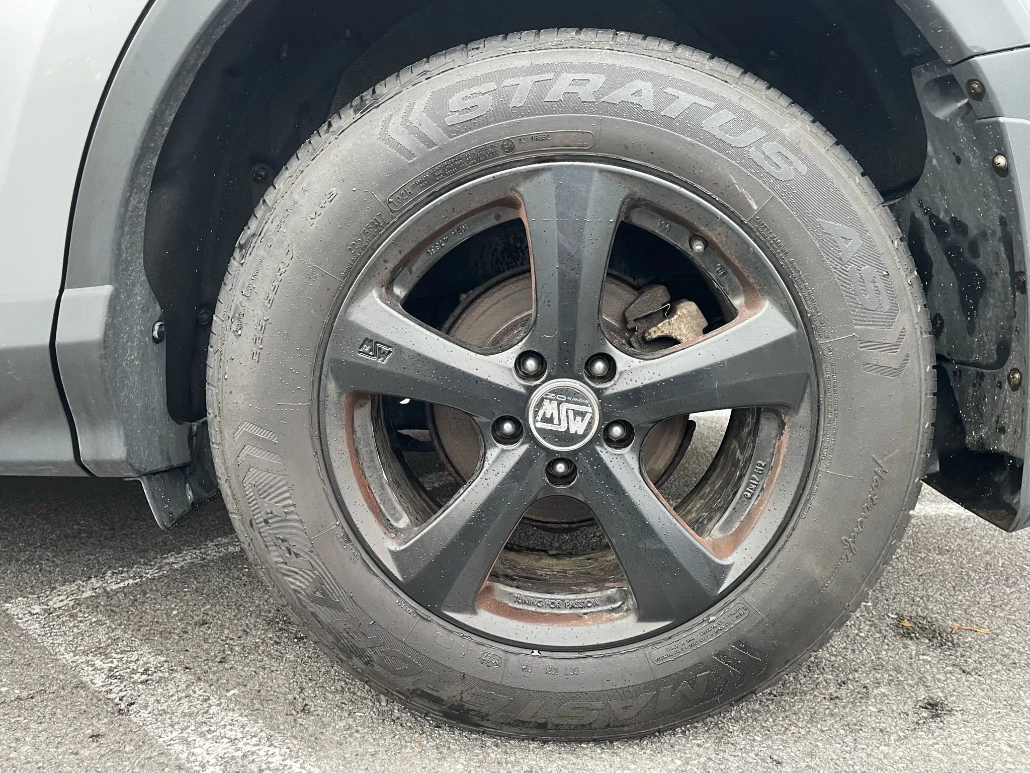 Used 2018 Toyota RAV4 LE w/ Carpet Mat Package image 52