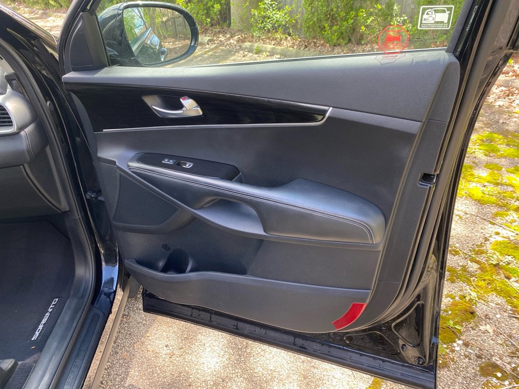 Used 2019 Kia Sorento L image 26